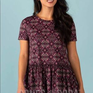 Agnes & Dora’s XXL Relaxed Ruffle shirt